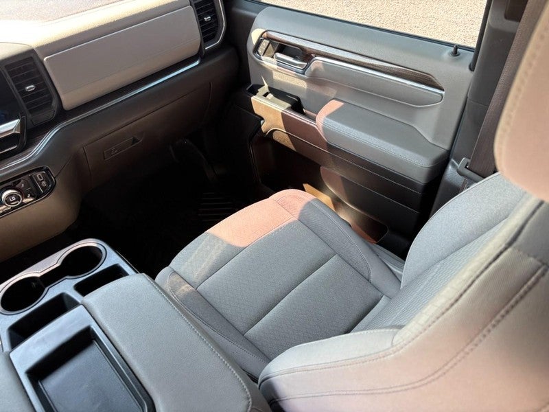 2023 Chevrolet Silverado 1500 4WD Crew Cab 147" LT w/1LT