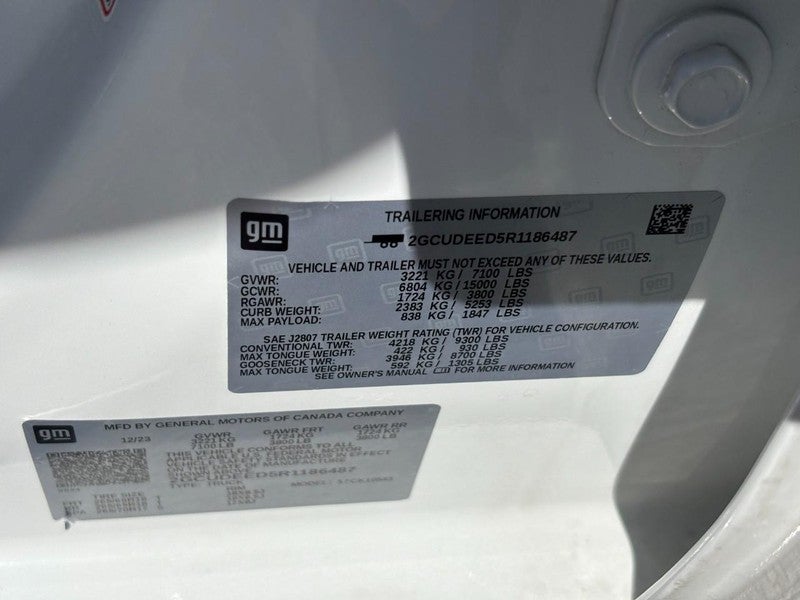 2024 Chevrolet Silverado 1500 4WD Crew Cab 147" RST