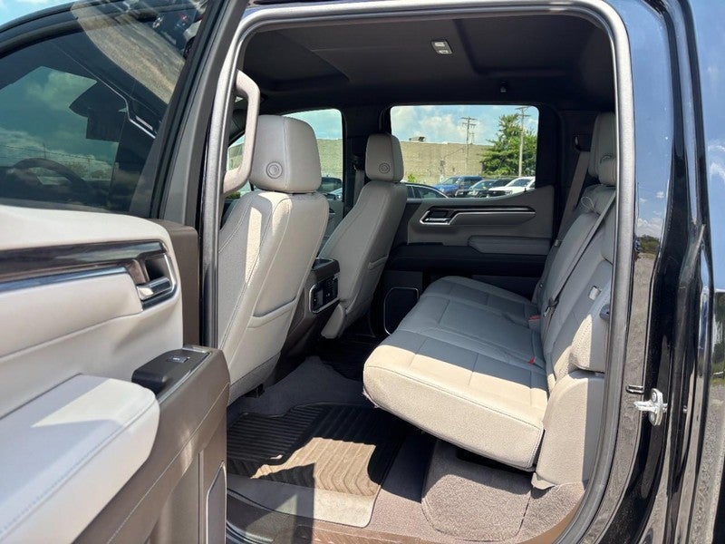 2024 Chevrolet Silverado 1500 4WD Crew Cab 147" LTZ