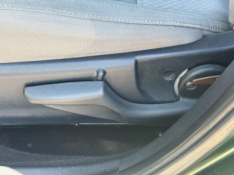 2015 Toyota Corolla 4dr Sdn CVT LE (Natl)