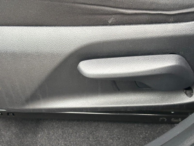 2024 Toyota RAV4 LE FWD (Natl)