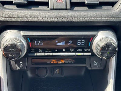 2025 Toyota RAV4 XLE AWD (Natl)