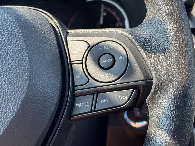 2025 Toyota RAV4 XLE AWD (Natl)