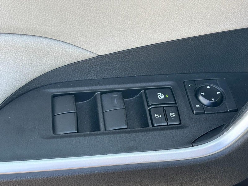 2021 Toyota RAV4 XLE AWD (Natl)