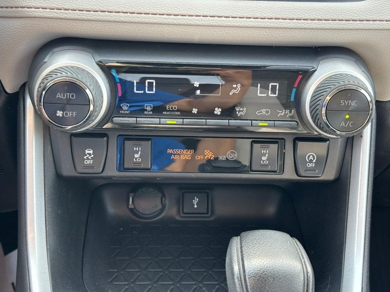 2021 Toyota RAV4 XLE AWD (Natl)