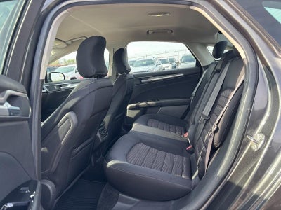 2016 Ford Fusion 4dr Sdn SE FWD