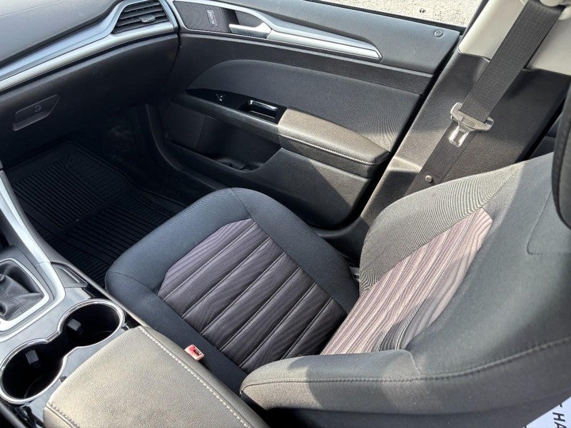 2016 Ford Fusion 4dr Sdn SE FWD