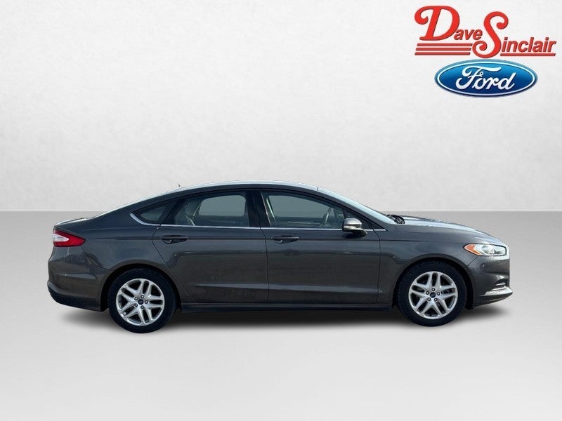 2016 Ford Fusion 4dr Sdn SE FWD