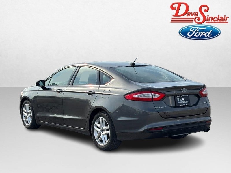 2016 Ford Fusion 4dr Sdn SE FWD