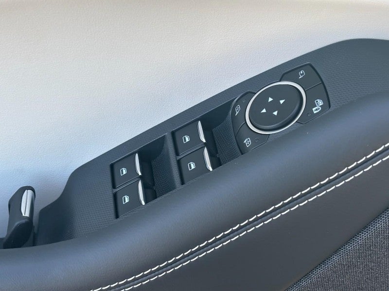 2025 Ford Mustang Mach-E Premium AWD