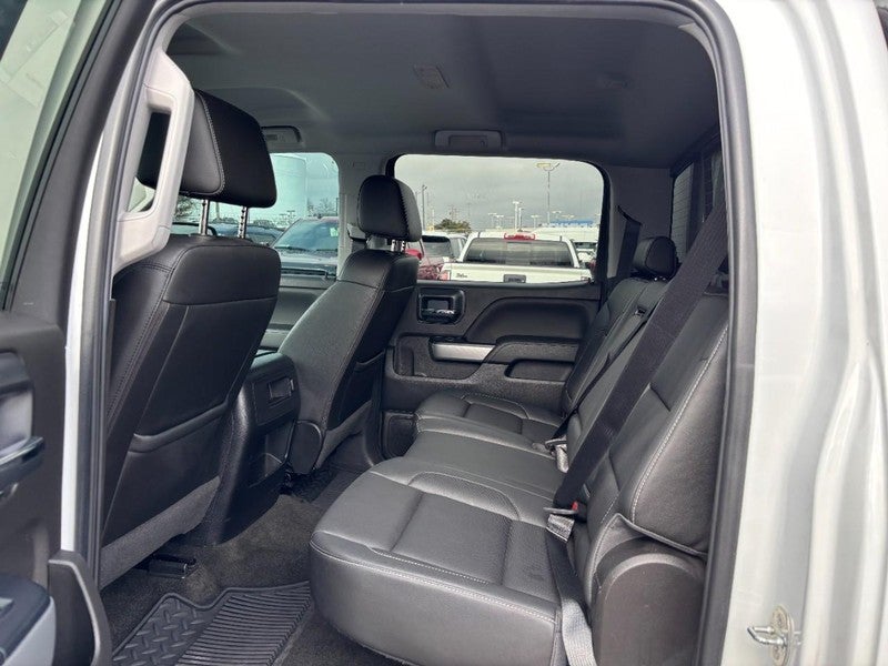 2018 Chevrolet Silverado 1500 4WD Crew Cab 143.5" LTZ w/2LZ