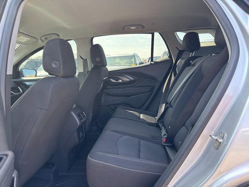 2022 GMC Terrain FWD 4dr SLE