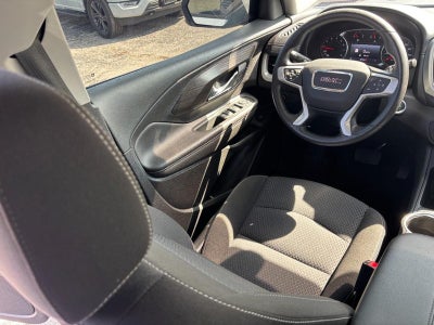 2022 GMC Terrain FWD 4dr SLE