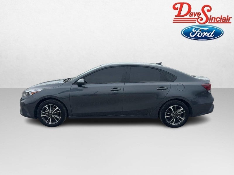 2024 Kia Forte LXS IVT