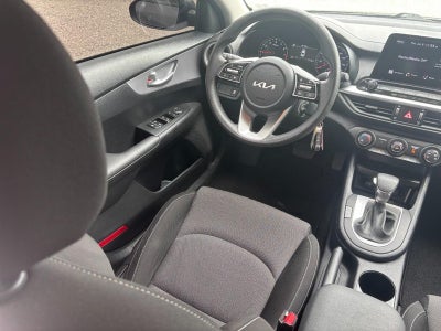2024 Kia Forte LXS IVT