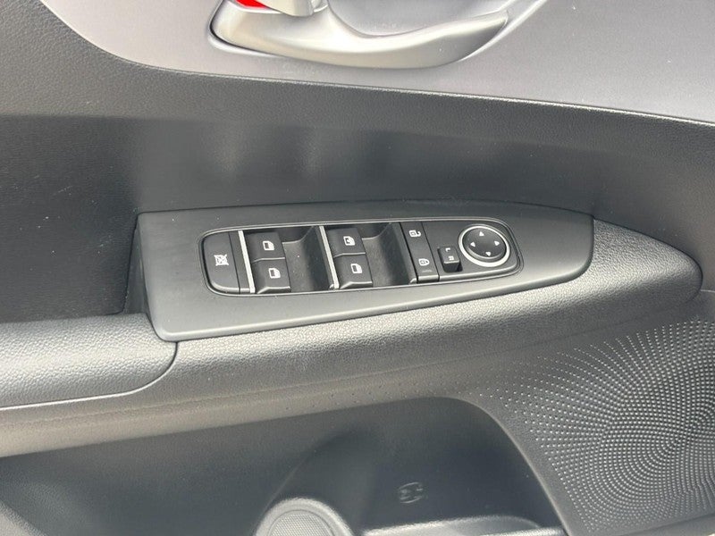 2024 Kia Forte LXS IVT