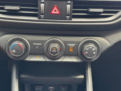 2024 Kia Forte LXS IVT