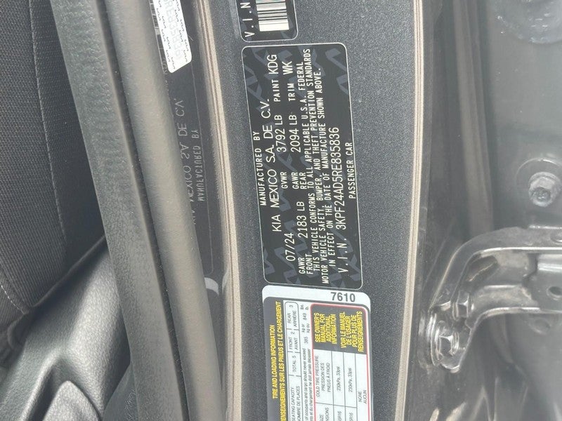 2024 Kia Forte LXS IVT