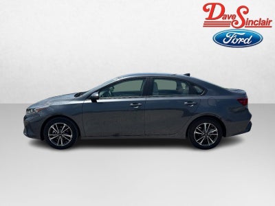 2023 Kia Forte LXS IVT