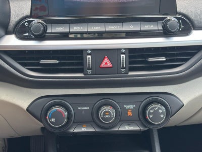 2023 Kia Forte LXS IVT