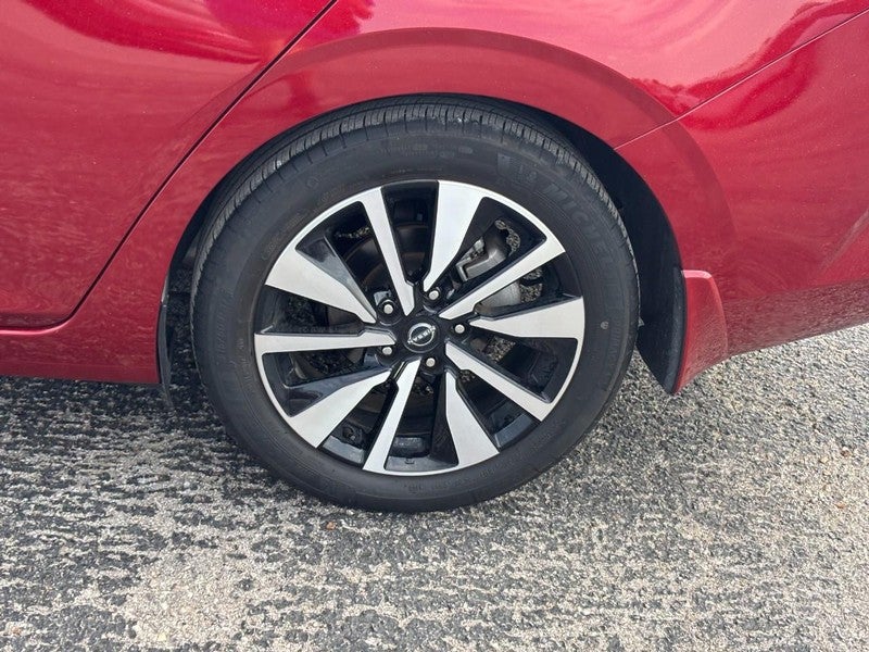 2024 Nissan Sentra SV CVT