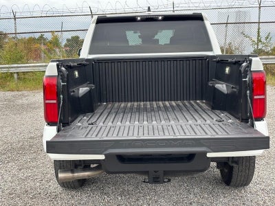 2025 Toyota Tacoma 4WD SR5 Double Cab 5' Bed AT (Natl)