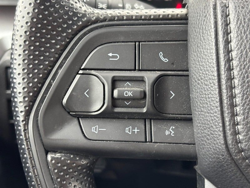2025 Toyota Tacoma 4WD SR5 Double Cab 5' Bed AT (Natl)