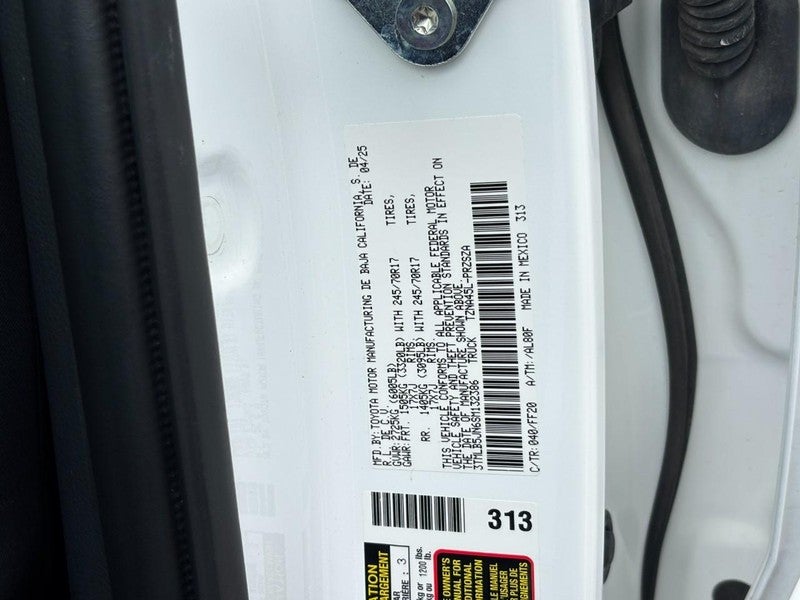 2025 Toyota Tacoma 4WD SR5 Double Cab 5' Bed AT (Natl)