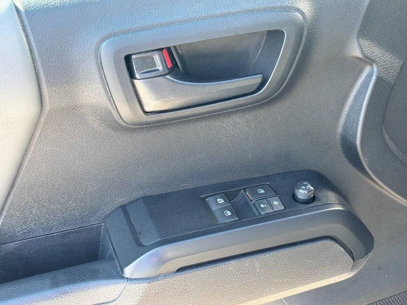 2023 Toyota Tacoma 2WD SR Access Cab 6' Bed I4 AT (Natl)