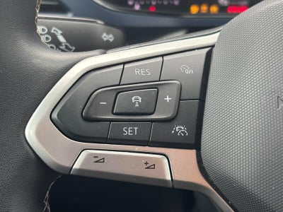 2024 Volkswagen Taos SE FWD