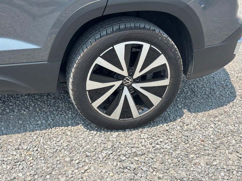 2023 Volkswagen Taos SE FWD