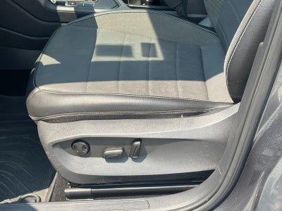 2023 Volkswagen Taos SE FWD