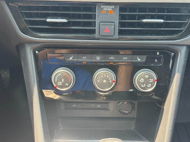 2023 Volkswagen Taos SE FWD