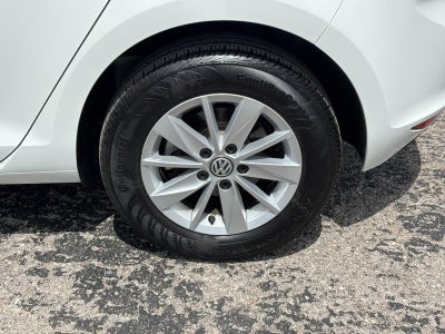 2017 Volkswagen Golf 1.8T 4-Door S Manual