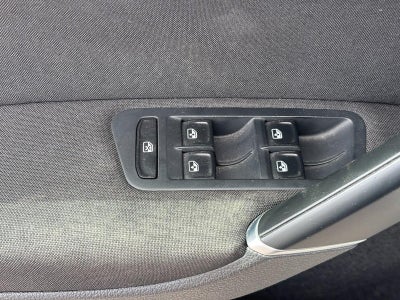 2017 Volkswagen Golf 1.8T 4-Door S Manual