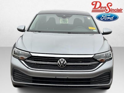 2022 Volkswagen Jetta SE Auto