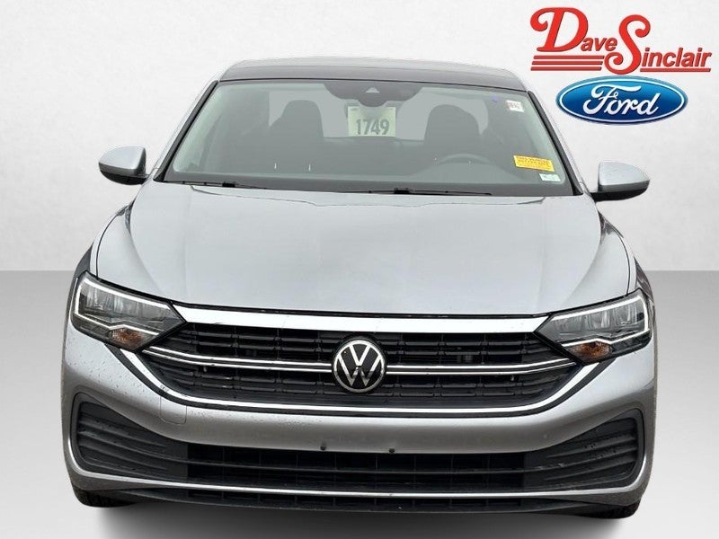 2022 Volkswagen Jetta SE Auto