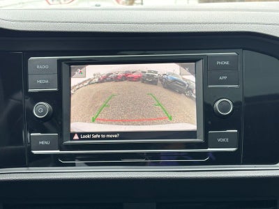 2022 Volkswagen Jetta SE Auto