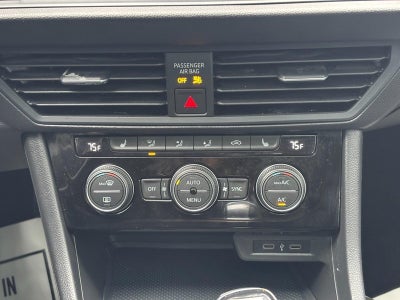 2022 Volkswagen Jetta SE Auto