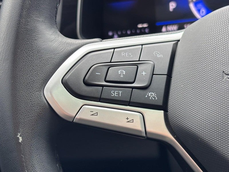 2025 Volkswagen Jetta SE Auto