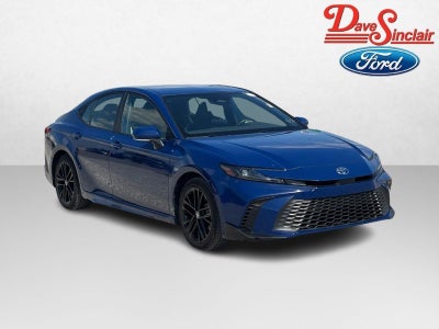 2025 Toyota Camry SE (Natl)