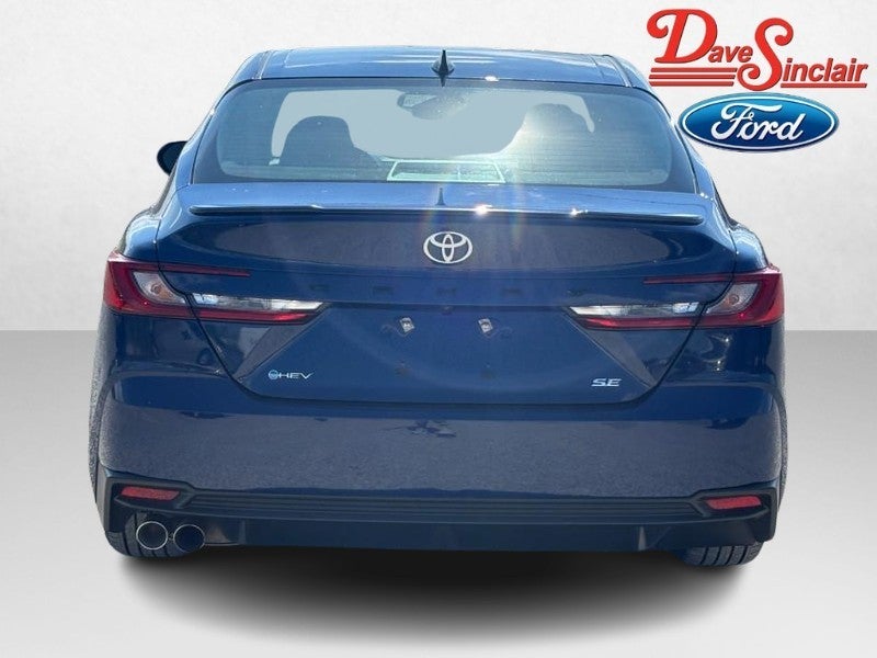 2025 Toyota Camry SE (Natl)