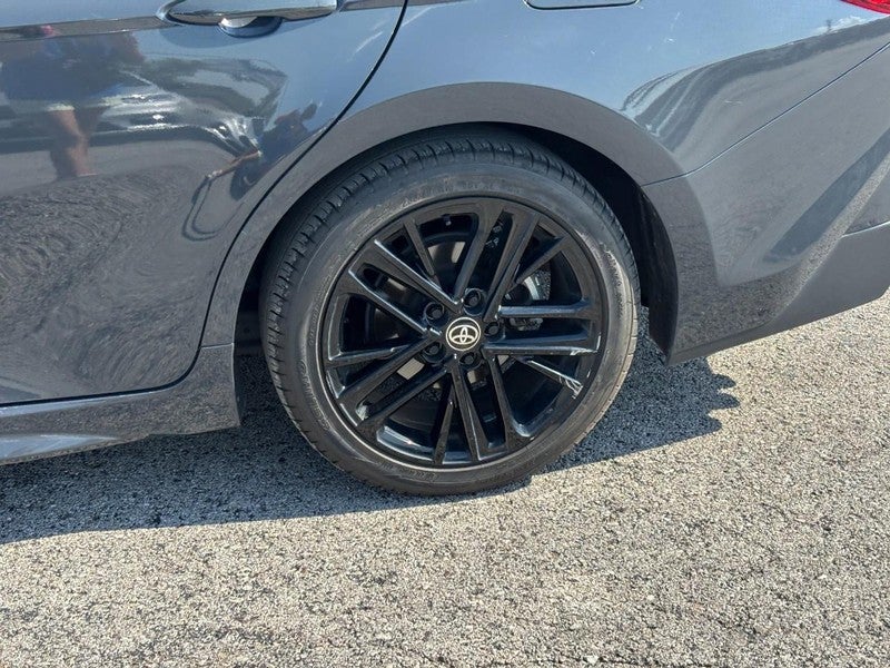 2025 Toyota Camry SE (Natl)