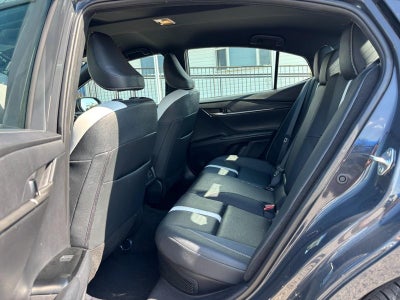 2025 Toyota Camry SE (Natl)