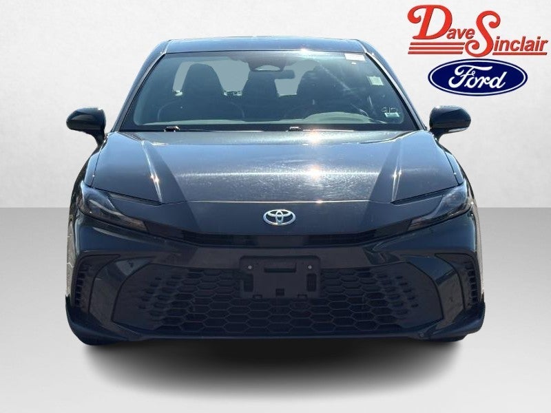 2025 Toyota Camry SE (Natl)
