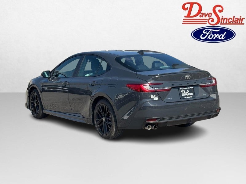 2025 Toyota Camry SE (Natl)