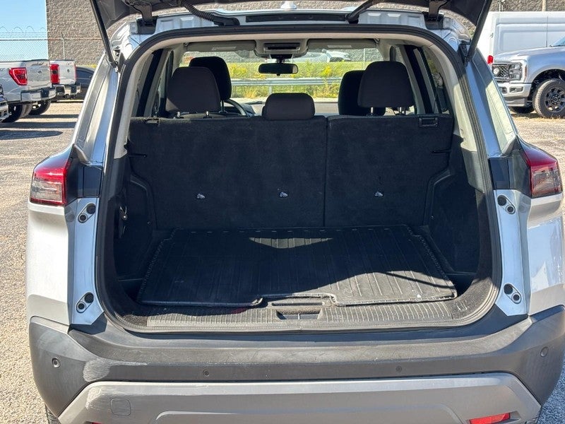 2021 Nissan Rogue FWD SV