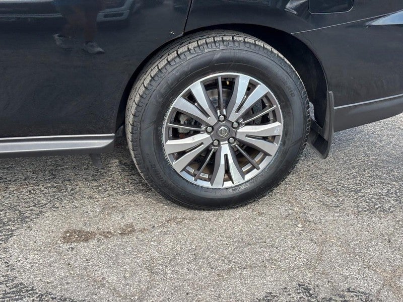 2019 Nissan Pathfinder FWD SL
