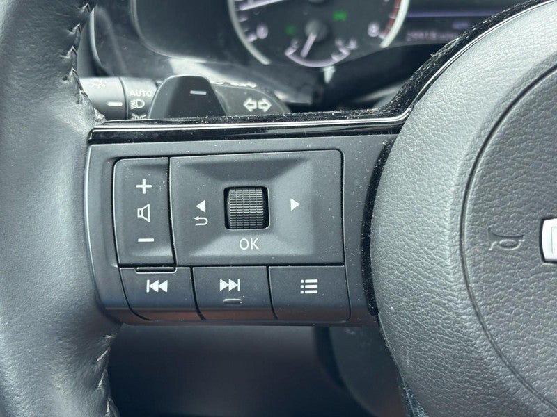 2023 Nissan Pathfinder SL 4WD