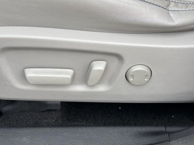 2017 Toyota Highlander LE V6 AWD (Natl)